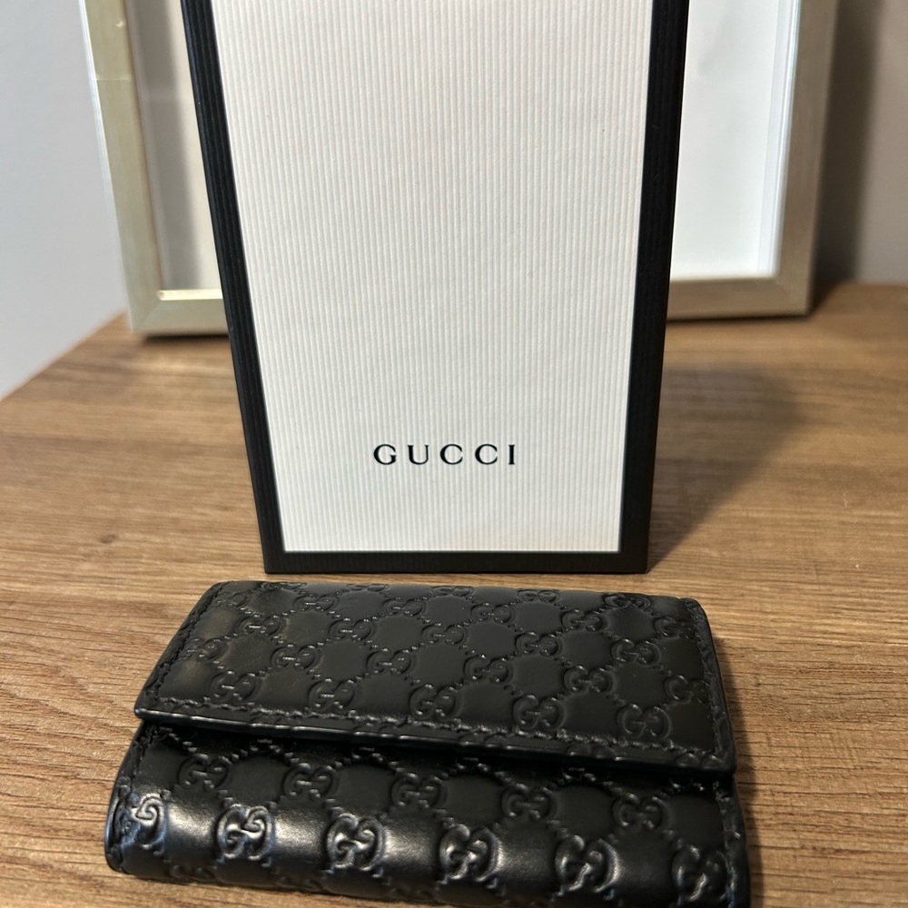 Gucci Black Leather Key Holder